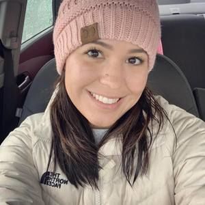 Meet your Posher, Alyssa